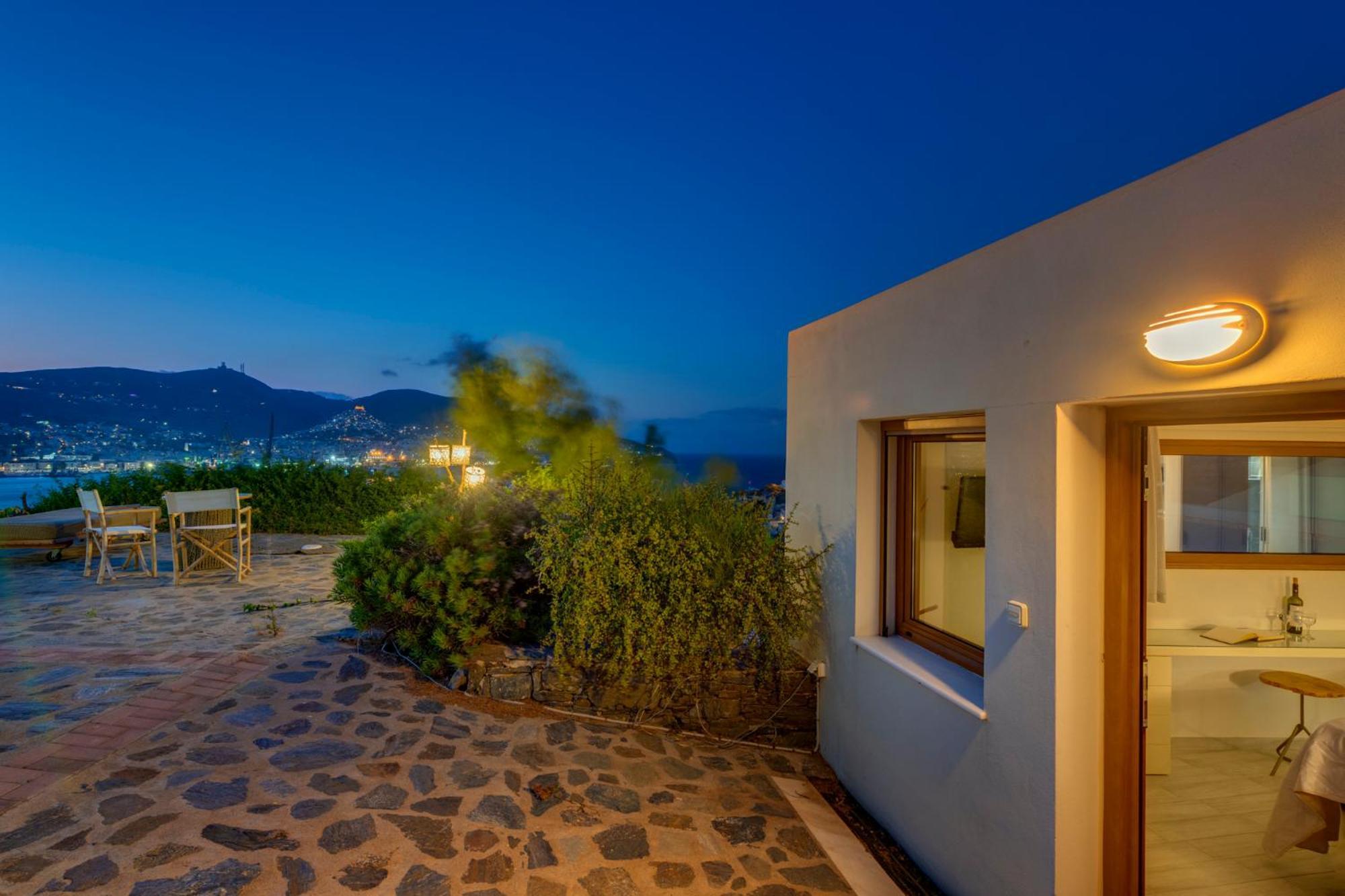 Marenosta Apartment Ermoupoli